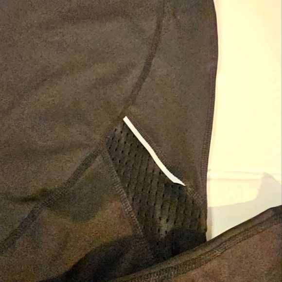 NWOT Avia Black ankle length yoga pants Elastic Waist L/G 12-14 - Picture 2 of 11